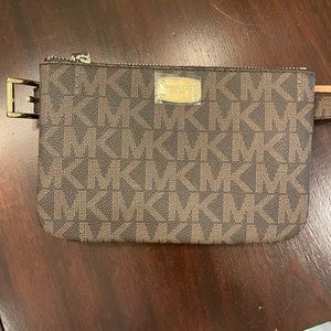 Brand new Michael Kors belt bag. So cute!